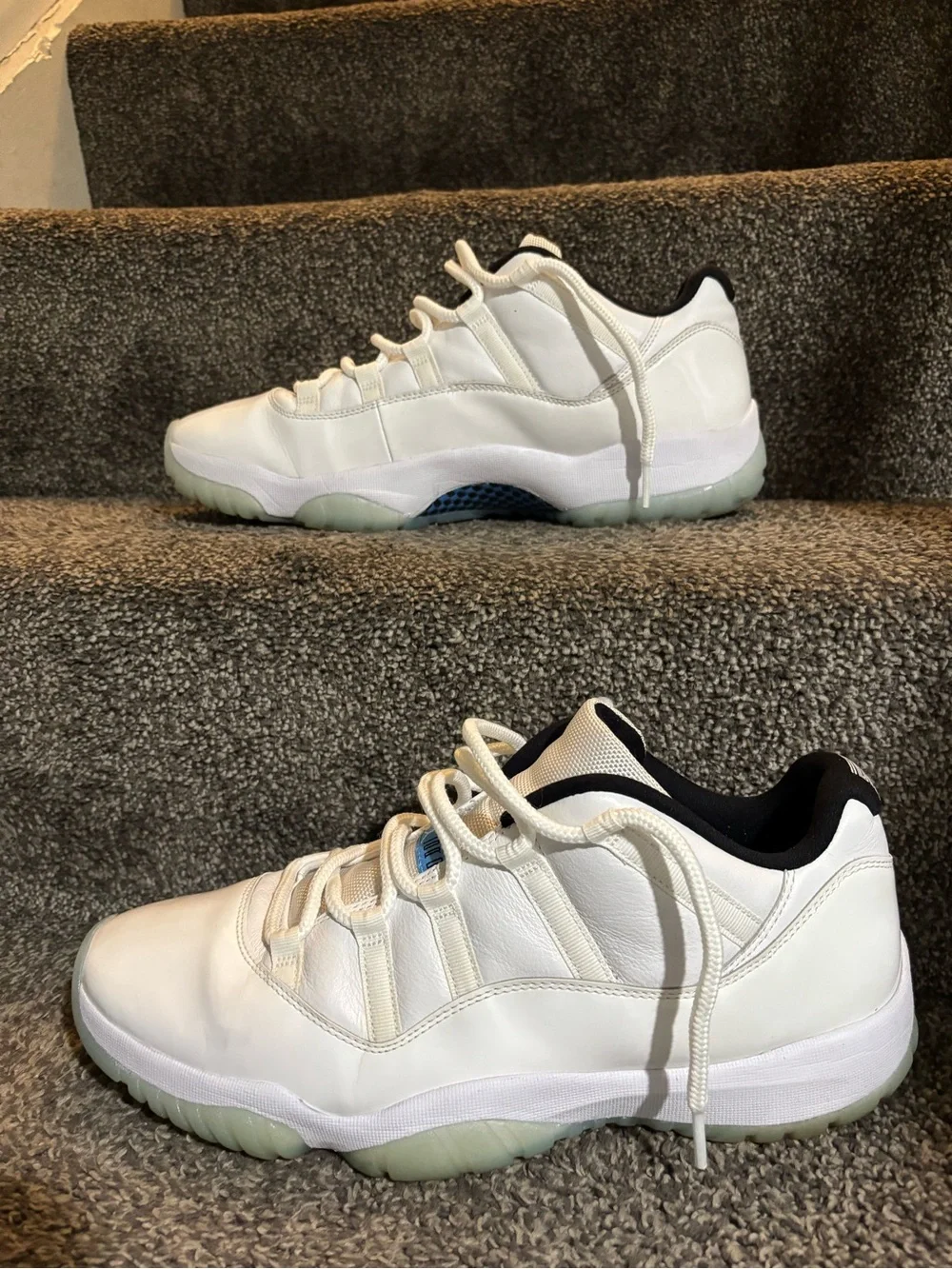 Nike air Jordan 11 Retro Low Legend Blue size 13